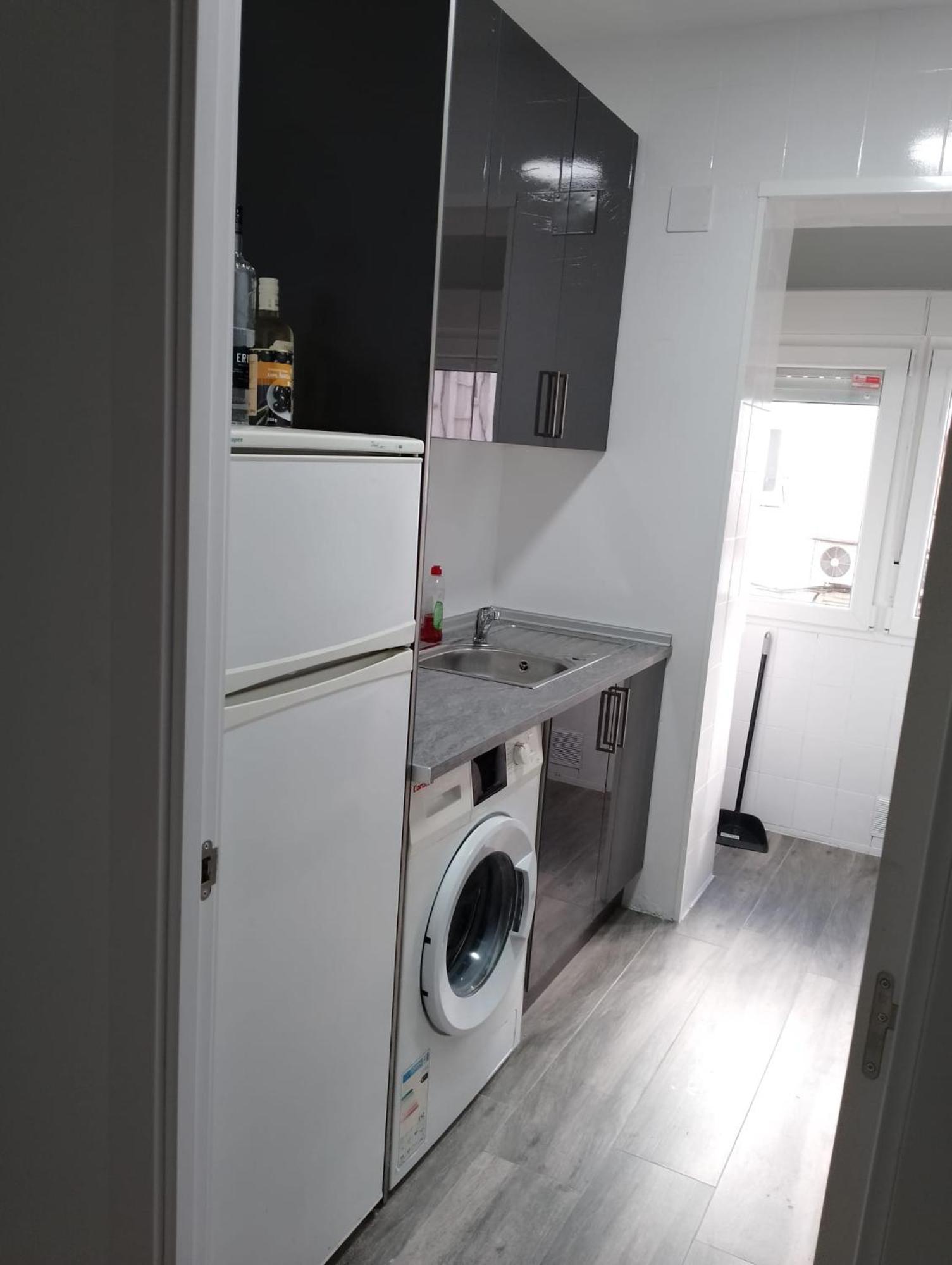 Habitacion En Piso Compartido มาดริด ภายนอก รูปภาพ
