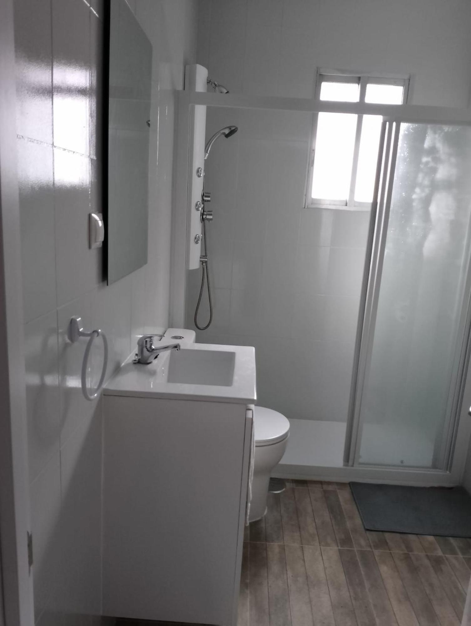 Habitacion En Piso Compartido มาดริด ภายนอก รูปภาพ